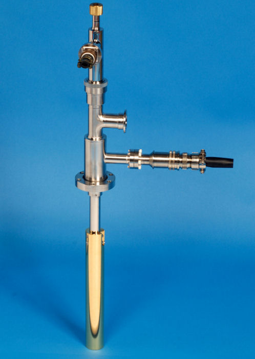 ST-400 Ultra-High Vacuum SuperTran Cryostat